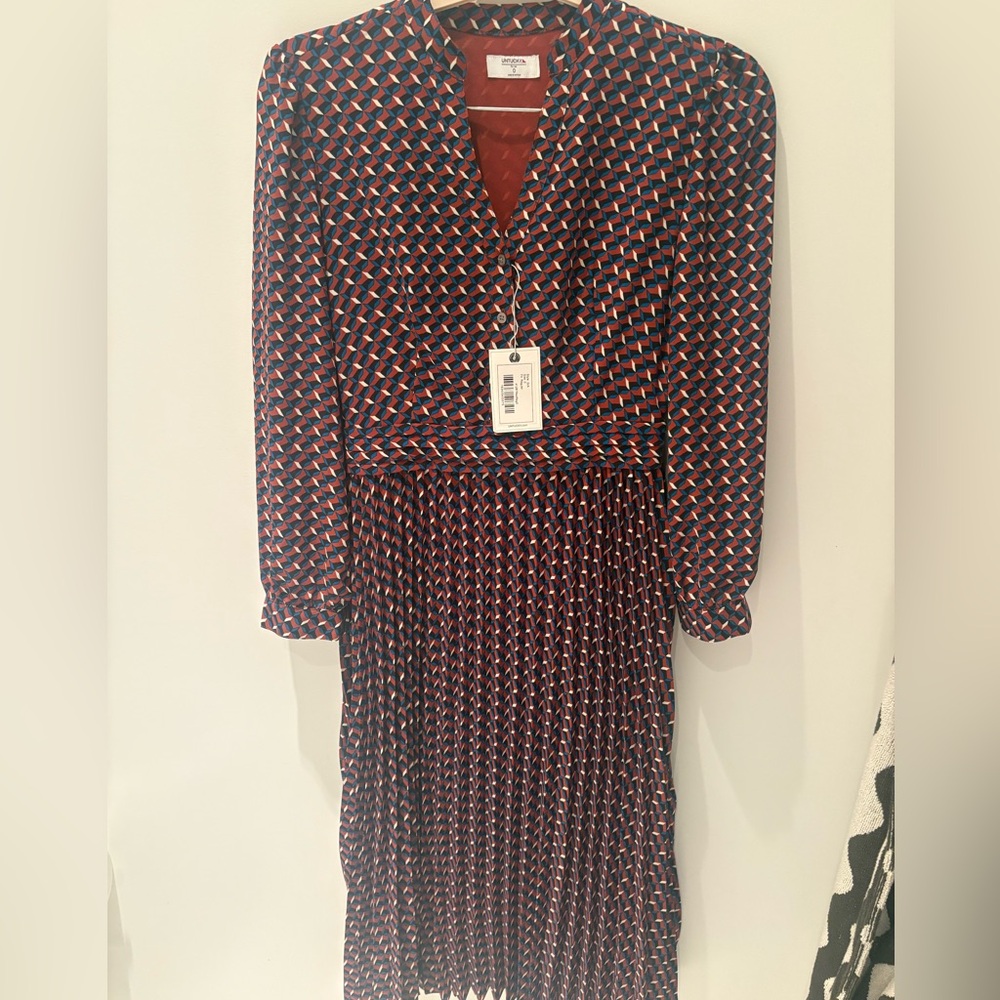 UNTUCKit Gia Midi Dress
